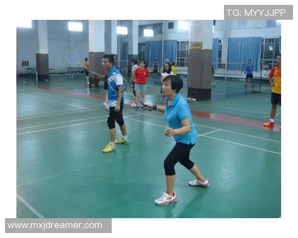 广州羽毛球队在精英赛中的强劲表现与战术分析