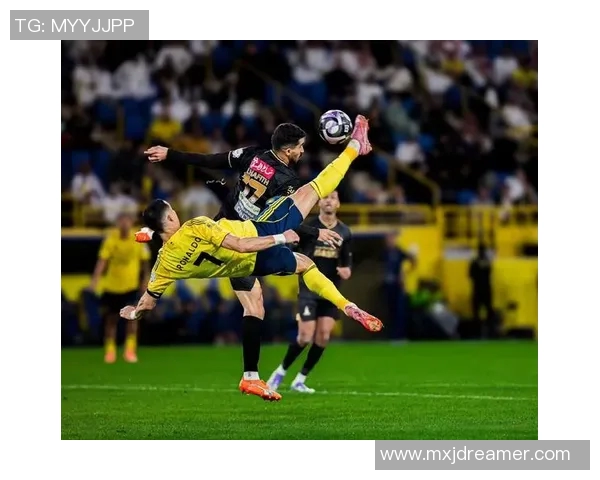 足坛巨星崛起与挑战分析，透视梅西、C罗等顶级球员的成功之道与未来动向