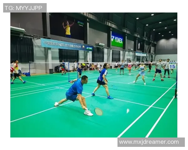 重庆羽毛球队状态分析聚焦球队训练与比赛表现的最新动态与挑战 重庆羽毛球队状态分析聚焦球队训练与比赛表现的最新动态与挑战