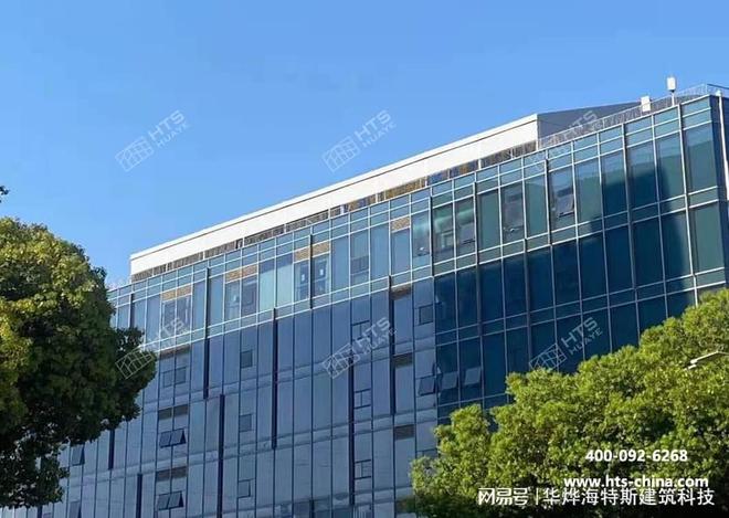 k1体育-十年品牌搭建楼顶棚房体育馆将体育与贸易的分离开释开放空间(图1)